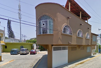 Casa en  Calle Vicente Palacios 111, Aralias Ii, Fovissste 96, Puerto Vallarta, Jalisco, México