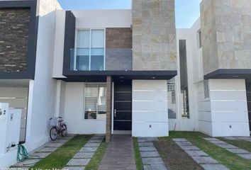 Casa en  San Isidro Juriquilla, Juriquilla, Querétaro, México