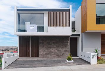 Casa en fraccionamiento en  Loma Alta Tres Marías, Morelia, Michoacán, México