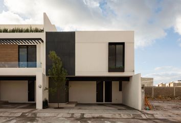 Casa en fraccionamiento en  Forja Real, Avenida Fuerteventura, San Luis Potosí, México