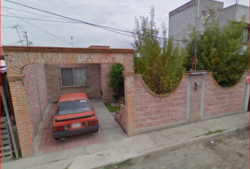Casa en  Oscar Arias Sánchez, La Floresta, San Juan Del Río, Querétaro, México
