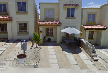 Casa en fraccionamiento en  Nogal, Villa Residencial Del Prado I, 22819 Ensenada, B.c., México