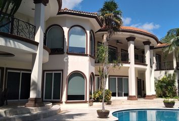 Casa en  Boulevard Luis Donaldo Colosio, Villa Magna Residencial, Benito Juárez, Quintana Roo, 77560, Mex