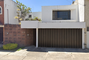 Casa en  Valle De Bravo, Valle Del Campestre, León, Guanajuato, México