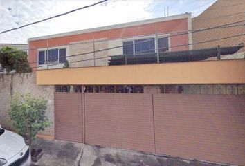 Casa en  Gob. Benigno Serrato 87, Nueva Chapultepec, Morelia, Michoacán, México