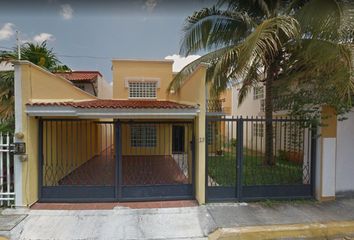 Casa en  Privada Cráter 13, Sm 15, Cancún, Quintana Roo, México