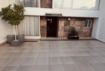 Casa en  Retorno De Chirimoyos 14, Mz 059, Lomas De San Mateo, Naucalpan De Juárez, Estado De México, México