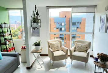 Apartamento en  Las Lomas, Medellín