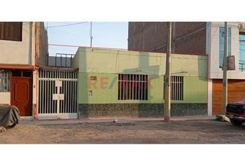 Casa en  Urb. 3 De Octubre, Chiclayo, Perú