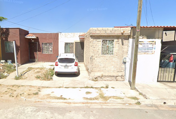 Casa en  C. Yuscapan 278, 45653 Hacienda Santa Fe, Jal., México