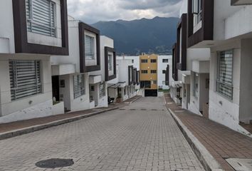 Casa en  Santa Lucía, Quito, Ecuador