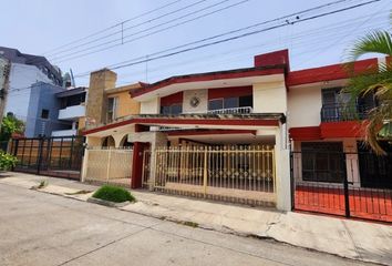 Casa en  Calle Lechuga 2837, Cruz Del Sur, Del Bosque, Guadalajara, Jalisco, 44540, Mex