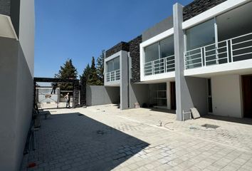 Casa en condominio en  Calle 115 Oriente & Prolongación De La 2 Sur, Granjas Puebla, Angelópolis, Puebla, México