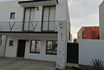 Casa en condominio en  Punta Caimán 112, Punta Juriquilla, Juriquilla, Querétaro, México
