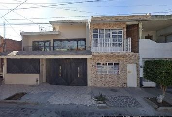 Casa en  Calle Isaac Albéniz, Aldama Tetlán, Guadalajara, Jalisco, México