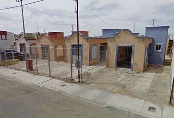 Casa en  Avenida Hacienda San Bernardo, El Campanario, Mexicali, Baja California, México