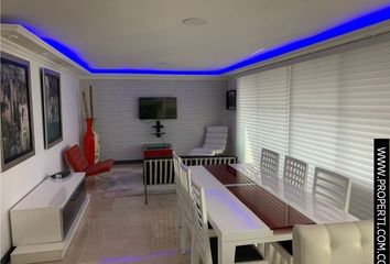 Apartamento en  Castropol, Medellín