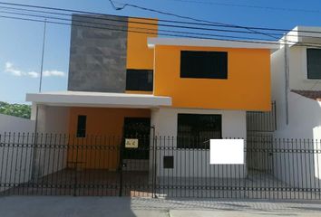Casa en  Siris 20, Bosques De Campeche, Campeche, México