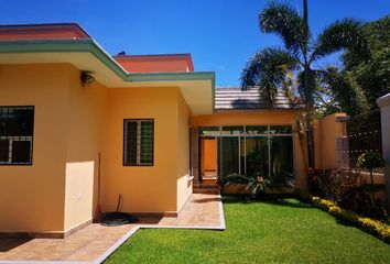 Casa en  Manantiales, Cuautla De Morelos, Morelos, México