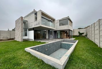 Casa en  Jatosisa, Pachacamac, Perú