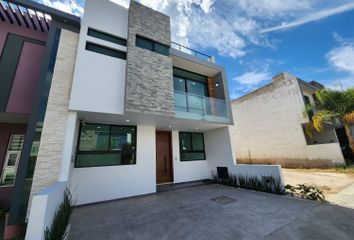 Casa en  La Cima De Zapopan, Avenida Juan Gil Preciado, La Cima, Zapopan, Jalisco, México
