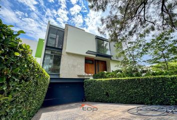 Casa en fraccionamiento en  Valle Real, Zapopan, Jalisco, México