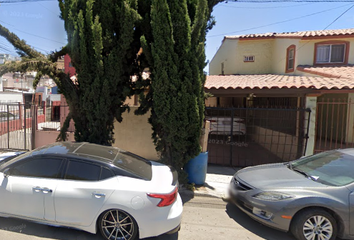 Casa en  Calle Huerta, Vista Hermosa, Ensenada, Baja California, México