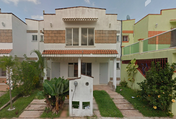 Casa en fraccionamiento en  Playa Boca De Lima 106, Las Olas, 96343 Residencial Las Olas, Ver., México