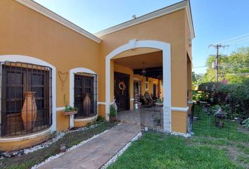 Casa en  Calle Toribio Rodríguez 300, San Vicente, Santiago, Nuevo León, 67312, Mex