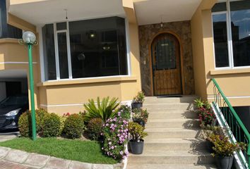 Casa en  Vggf+qmm, De Los Nopales, Quito 170144, Ecuador