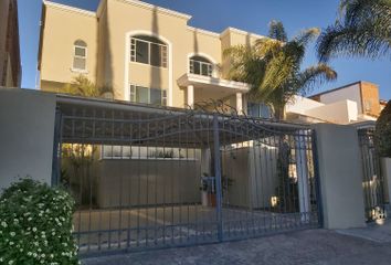 Casa en fraccionamiento en  Puerta Del Bosque 216, Bosques Del Refugio, León, Guanajuato, México