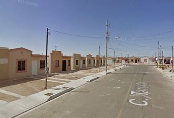 Casa en  Calle Taroda, Mexicali, Baja California, México