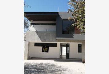 Casa en fraccionamiento en  El Mayorazgo Residencial, Boulevard Aeropuerto, Campestre San Jose, León, Guanajuato, México