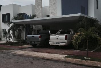 Casa en  Avenida Cumbres, Cancún, Quintana Roo, México