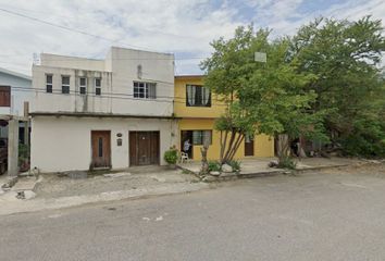 Casa en  Nicolas Bravo, Miguel Alemán, Victoria, Tamaulipas, México