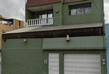 Casa en  Calle Las Coronelas 293-345, Benito Juárez, Nezahualcóyotl, México, 57000, Mex