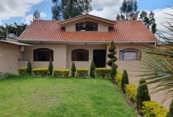 Casa en  Panamericana Norte, Cuenca, Ecuador