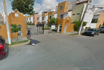 Casa en condominio en  C. Pehaltun Sm 501, Paraíso Villas, Cancún, Quintana Roo, México