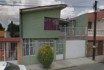 Casa en  S. Antonio Buenavista 120, Mz 019, Colonia Dr, Jorge Jimenez Cantu, 52166 San Jorge Pueblo Nuevo, Méx., México