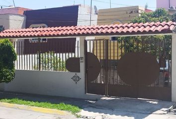 Casa en  Calle Piñon, Lomas De San Mateo, Naucalpan De Juárez, Estado De México, México