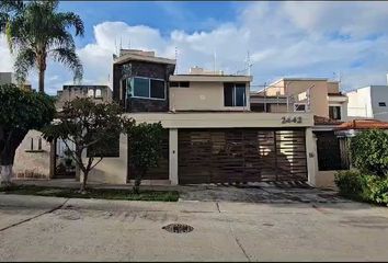 Casa en  Remanso De Los Geranios, Bugambilias, Zapopan, Jalisco, México