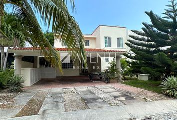 Casa en  Isla Dorada, Boulevard Kukulcan, La Isla, Zona Hotelera, Cancún, Quintana Roo, México