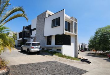 Casa en  Avenida Moscú, Xalapa, Veracruz De Ignacio De La Llave, 91220, Mex