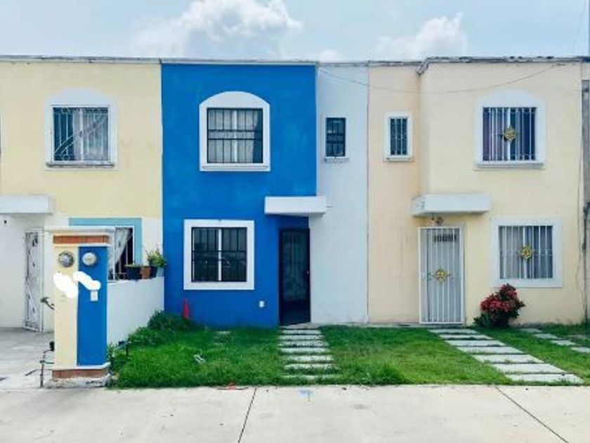 venta Casa en Fraccionamiento Villa Fontana, San Pedro Tlaquepaque  (AL62654)