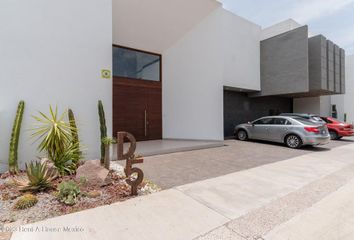 Casa en fraccionamiento en  Misión De Concá, Municipio De Querétaro