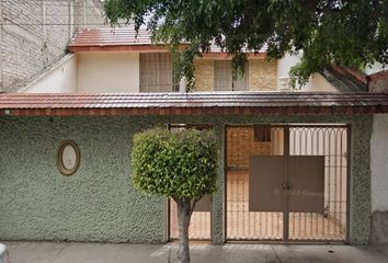 Casa en  Avenida Bosques De Asia, Bosques De Aragon, Nezahualcóyotl, Estado De México, México