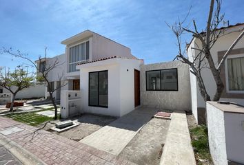 Casa en fraccionamiento en  Ciudad Maderas, Anillo Vial Iii Oriente, Ciudad Maderas, Querétaro, México