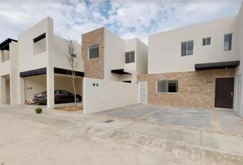 Casa en  Calle Isabel Múzquiz, Infonavit Fundadores, Nuevo Laredo, Tamaulipas, México