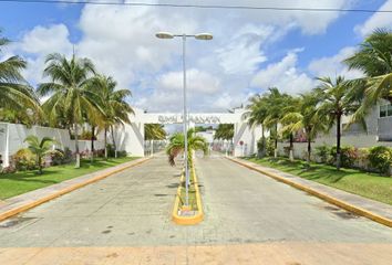 Casa en fraccionamiento en  Chinak Meru, Cancún, Quintana Roo, México