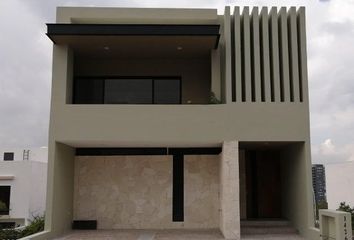 Casa en condominio en  Nuevo Refugio, Anillo Vial Fray Junípero Serra, El Refugio, Santiago De Querétaro, Querétaro, México